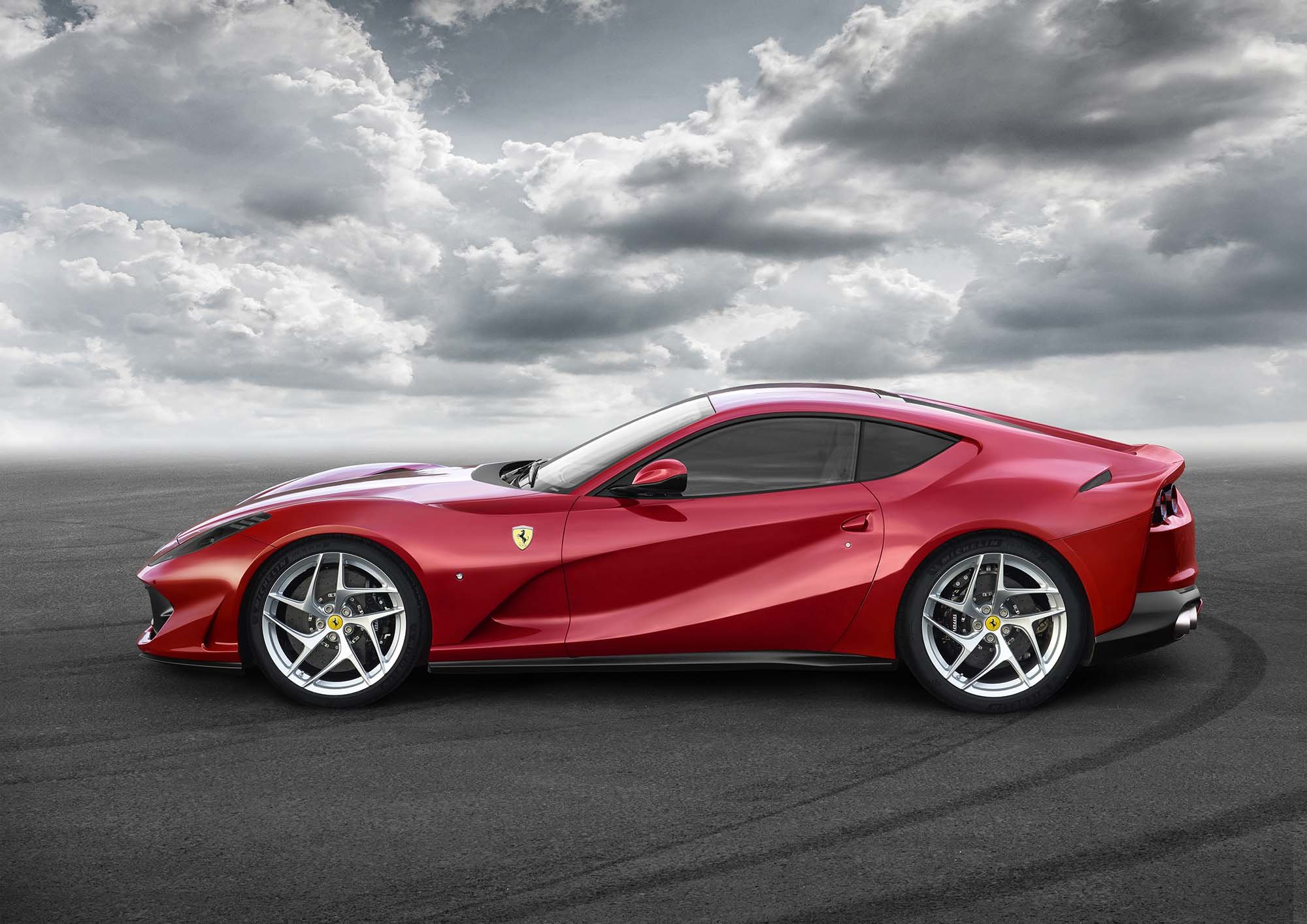 Ferrari 812 Superfast mieten